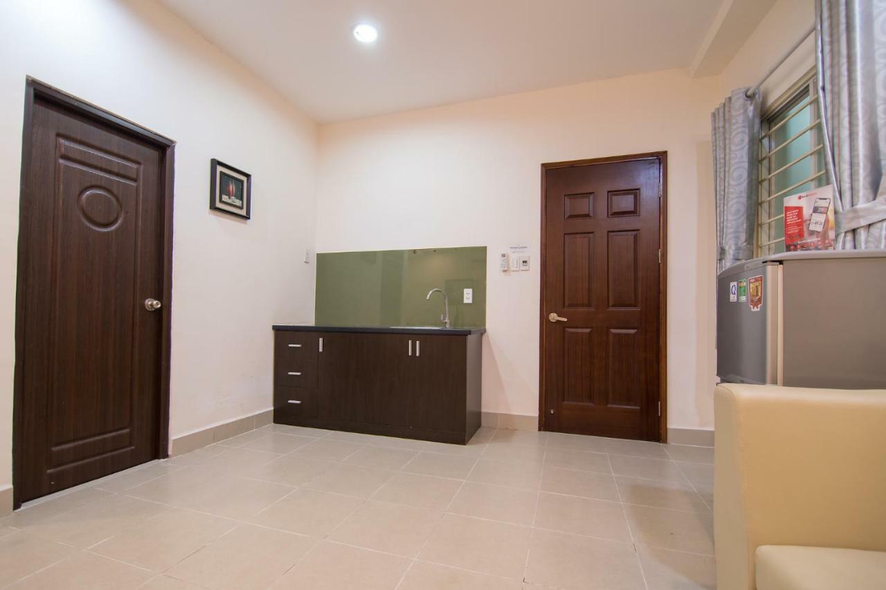 Reddoorz @ Hai Ba Trung Street Хошимин Экстерьер фото