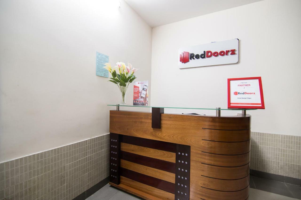 Reddoorz @ Hai Ba Trung Street Хошимин Экстерьер фото
